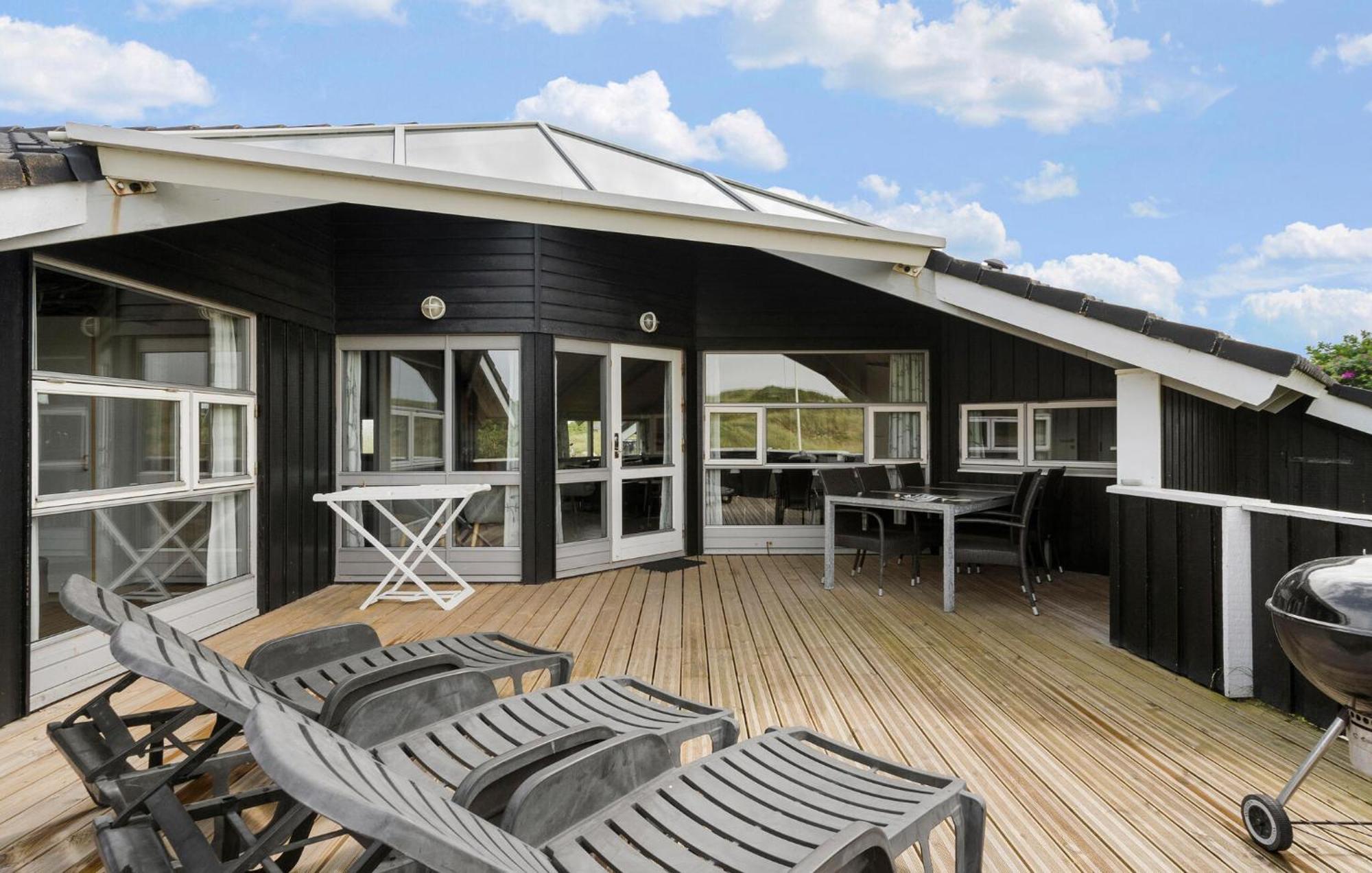 Stunning Home In Hvide Sande With Kitchen Bjerregård Εξωτερικό φωτογραφία